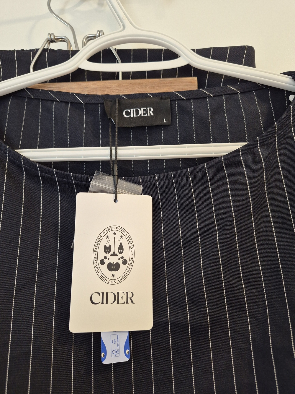 Cider Navy Pinstriped Set - Picture 4 of 10